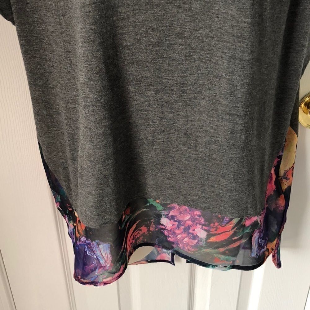 Floral shirt - Picture 2 of 6